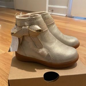 BNWT UGG Libbie metallic gold booties 6